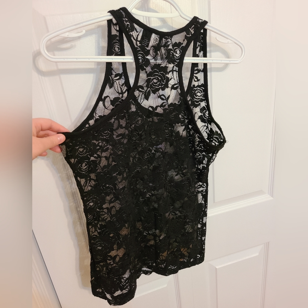 🌟Sheer Tank Top with Rose Design Lace Size Medium